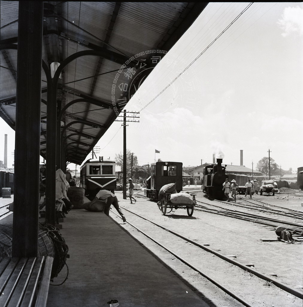 糖鐵舊虎尾車站貨運1963.jpg